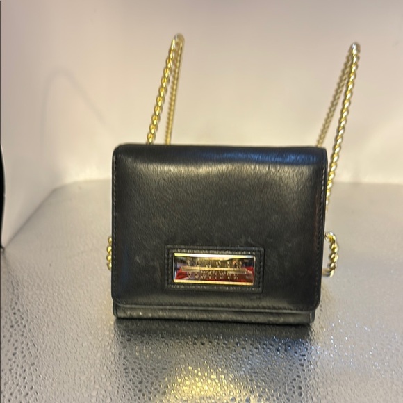 Buxton Black and Gold Wallet Sleek Design - Picture 1 of 6